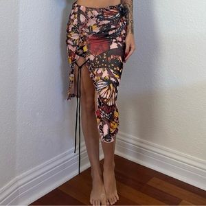 Queen Mania Ruched butterfly skirt